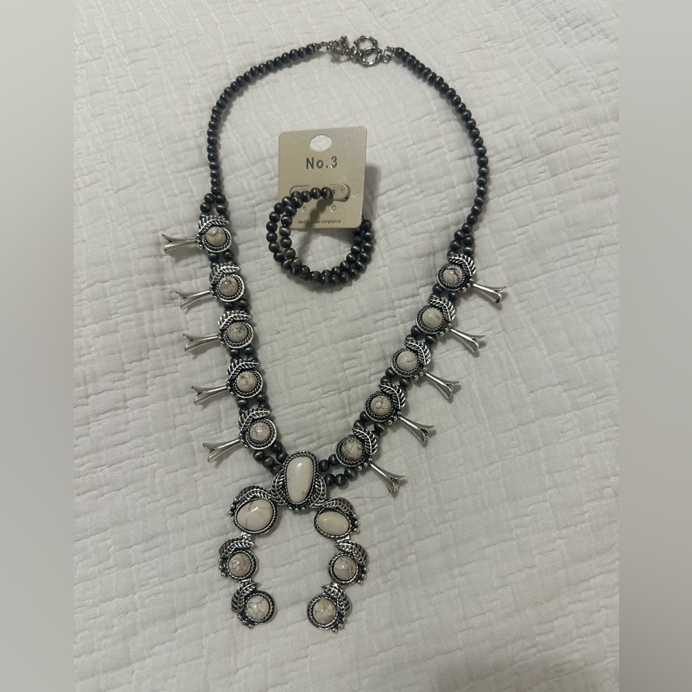 White Squash Blossom Necklace Set
